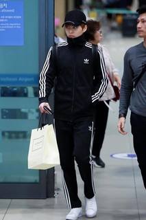 VE~ (17.4.30).jpg