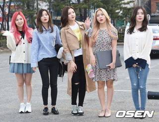 Red Velvet (16.3.25).jpg