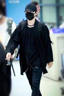 SUGA (17.4.14).jpg