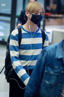 V (16.3.29).jpg