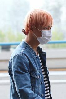 V (16.4.23).jpg